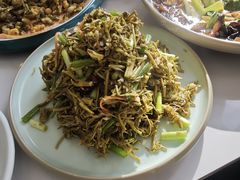 -何适山庄 ·可团建(水长城P2停车场店)