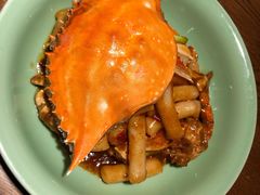 梭子蟹炒年糕-弄堂里·寻味杭州(湖滨银泰in77C区店)