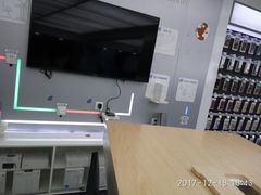 -华为授权体验店(万航渡路)