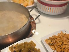 -洪氏嗨捞·猪肚鸡火锅(阳光天地店)
