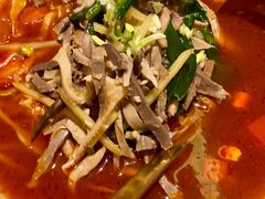 酸汤羊杂-丝路金桃·新疆菜(徐汇店)