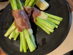 炭烤芦笋-Carbon莫卡哆·意大利复古集市餐厅(杭州大厦店)