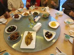-新镇江酒家(南京西路店)