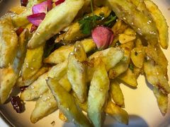 -八府香鸭·啫啫煲(华山路店)