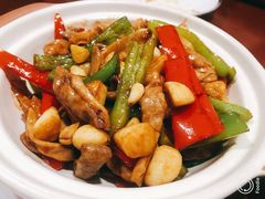 -车之谷·汽车文化主题餐厅(汽开店)