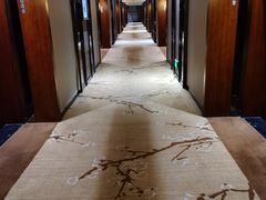 -武汉光谷广场杨家湾地铁站怡程酒店