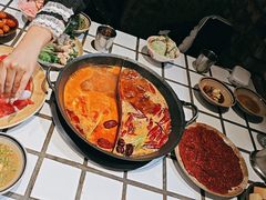 -贰回巷火锅馆(钟楼店)