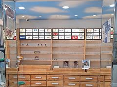 -豪门视光·星趣控·蔡司依视路眼镜代理商(中央大街店)