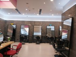 -TONI&GUY