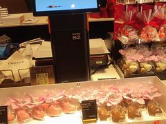 -Laderach 莱德拉(上海环贸iapm店)