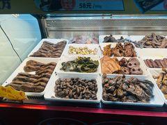 -张鸭子重庆特产卤味小吃(未来国际店)