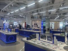 -优购镜仓(黄岛吾悦店)