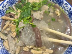 -叶新小吃店(来凤小区总店)