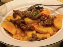 百色芒果炒环江香牛-桂林肥仔·中华餐饮名店(园湖店)