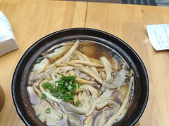 -有红鸡毛店·砂锅菜(抚琴夜市店)