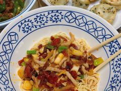 -李与白包子铺(桐梓林店)