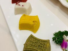 苏式小方糕-得月楼·省级非遗·传统苏帮菜(观前店)