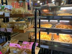 面包甜点陈列柜-椰香超级饼屋
