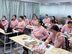 -乐禧母婴全自营月嫂(宝山店)