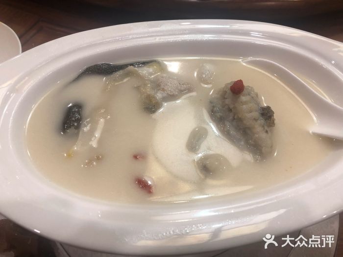 善品阁酒楼御膳奶汤河豚图片