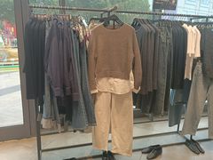 -URBAN REVIVO(上海中庚漫游城店)