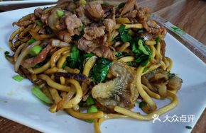 Beef and Pork Fat Fried Noodles