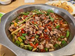 -兔行天下-鸿鹤鲜锅兔(中海国际店)