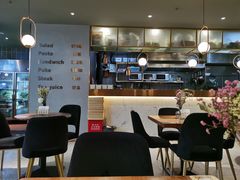 -POKEE VIA&Brunch·维娅(重庆来福士店)
