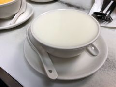 蛋白炖鲜牛奶-澳洲牛奶公司(佐敦店)