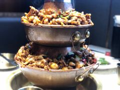 -老佛爷铜炉蛙锅(挂绿店)