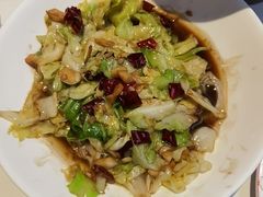 -阿瓦山寨·湘菜现炒·剁椒鱼头王(咸阳总店)
