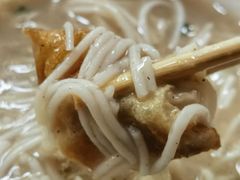 -汪记鲜鱼糊汤粉(沈阳路总店)