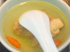 汽锅鸡（走地铁脚麻鸡）-云海肴云南菜·蒸汽石锅鱼(青岛万象城店)