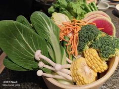 -三出山火锅(南京万象天地店)