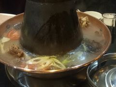 大骨海鲜汤锅-瑞成祥老北京炭火锅(仙林店)