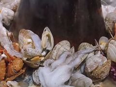 -一口猪海鲜浑锅·东北家常菜