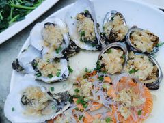 -四川小胡子海鲜(丁村万人海鲜广场店)