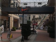 -王府井奥莱临潼小镇(临潼店)