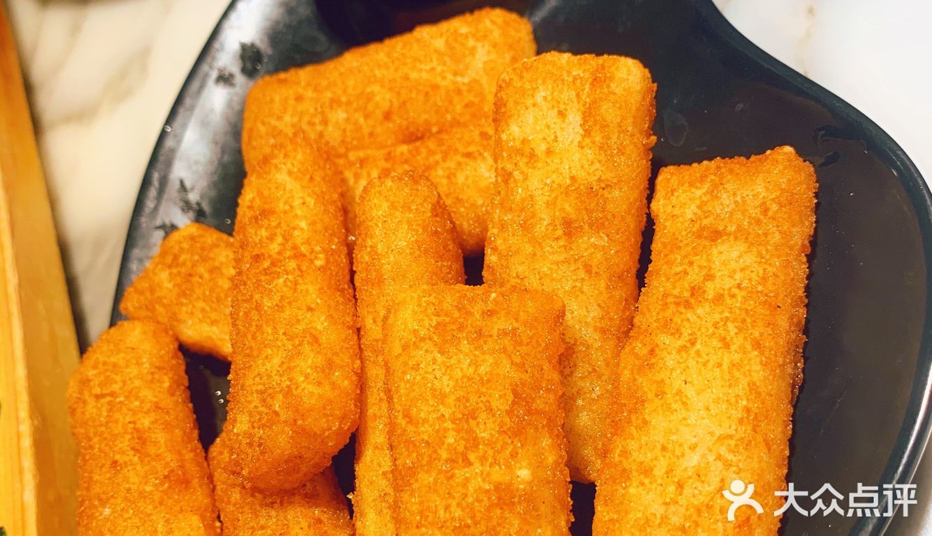 边涮肉边喝汤的火锅店