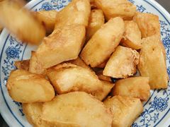 老北京炸咯吱-门框胡同百年卤煮(新街口店)