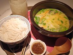 -妈妈故事米线(市府恒隆店)