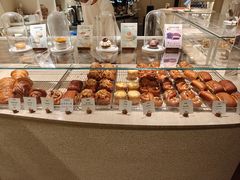 -VERIE BAKEHOUSE