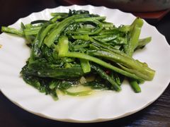 -尕胡才炕锅烤羊肉馆(八一路店)