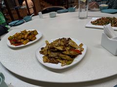 -车之谷·汽车文化主题餐厅(汽开店)