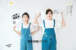 俏皮可爱-巴黎婚纱摄影工作室