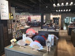 -光海书局(南京东路第一百货店)