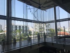 -ROAST coffee & eatery