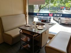 靠窗位-七欣天香辣蟹火锅(无锡锡沪西路店)