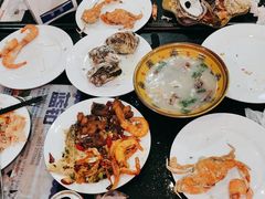 -淄博蓝海国际大饭店·蓝钻国际美食自助百汇(柳泉路店)
