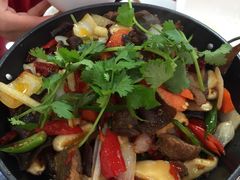 -乡土特色.冷锅鱼.牦牛肉汤锅